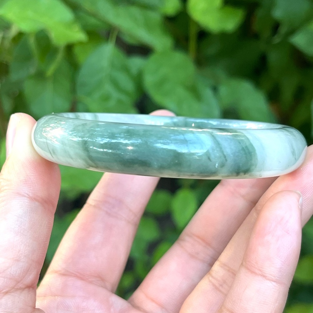 60.5mm inner diameter Tianshan jade bangle 1462 - Picture 4 of 7